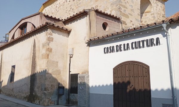 DOS_TORRES_CASA DE LA CULTURA_01